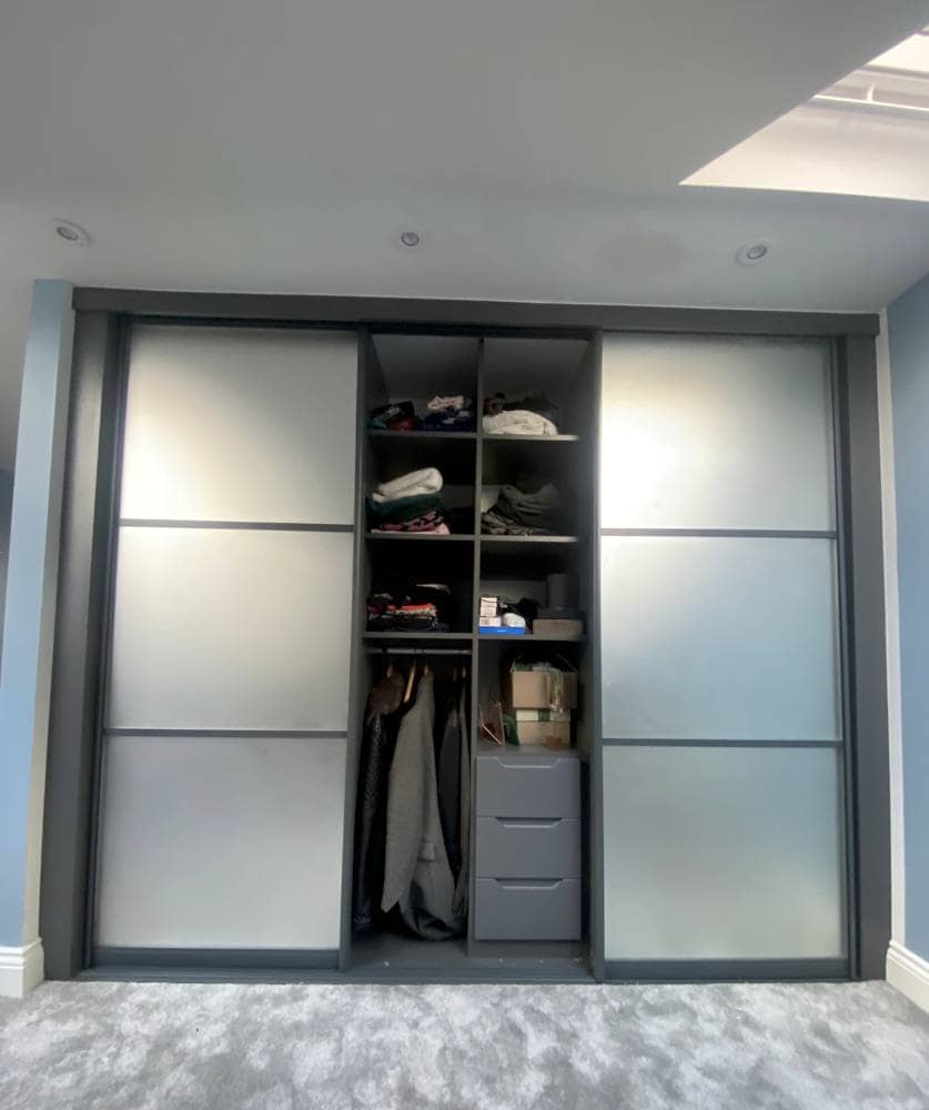 Beckenham-Interiors-Sliding-wardrobe-doors (17)