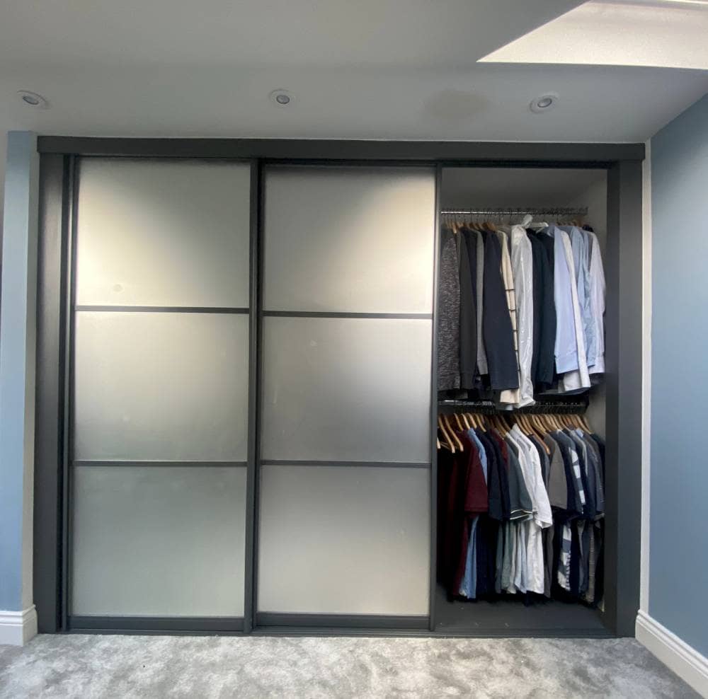 Beckenham-Interiors-Sliding-wardrobe-doors (18)
